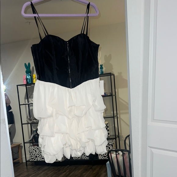 Arden B. Black and ivory Strapless Dress - Picture 1 of 7